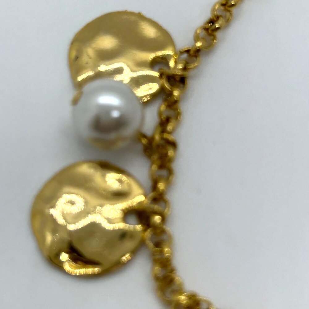Goldtone Faux Pearl Hammer Disc Charm Bracelet Bridal Elegant Jewelry - Picture 4 of 10